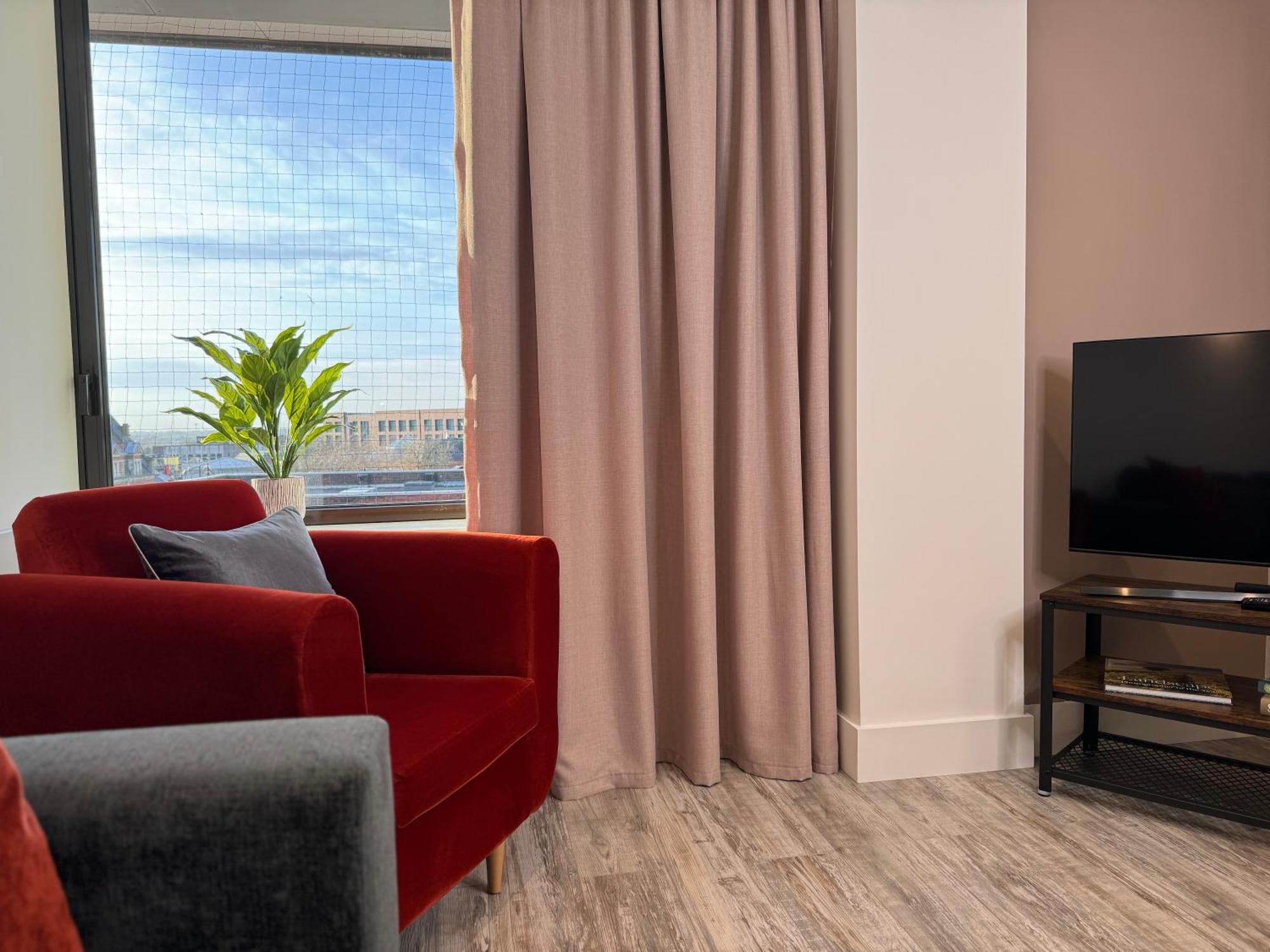 Elegant One Bedroom Apartment Свіндон Екстер'єр фото